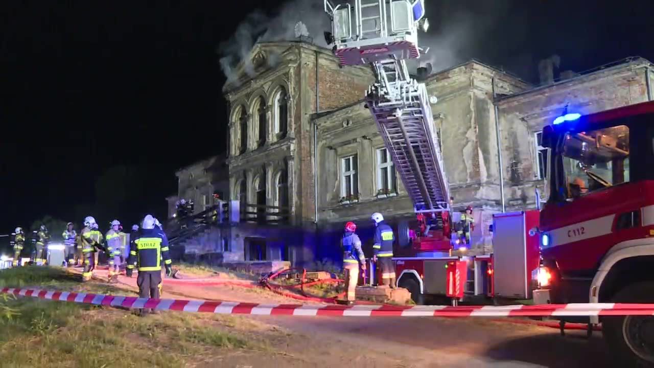 Pożar dawnego pałacu w Wielkopolsce. Szukają mieszkań dla 16 rodzin