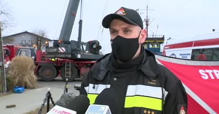 Samochód wpadł do wody w Dziwnowie. Zginęła cała rodzina.