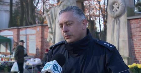 “Policjant jest ważniejszy od znaków”. Akcja “Znicz” w pobliżu cmentarzy