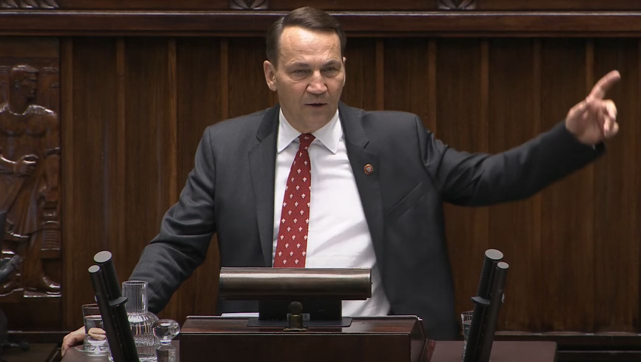  Gorące posiedzenie Sejmu. Sikorski w ogniu pytań 