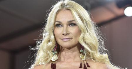 Trzecie dziecko urodziła w wieku 42 lat. Mówi o późnym macierzyństwie