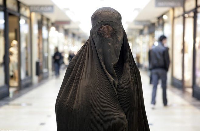 „Nie” dla kobiet w burkach
