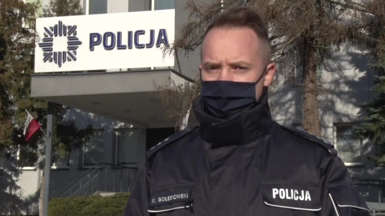 Policja z Lublina poszukuje oszustów, którzy metodą „na policjanta” ukradli złote monety warte ponad milion złotych