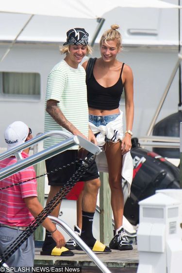 Pierścionek zaręczynowy Hailey Baldwin