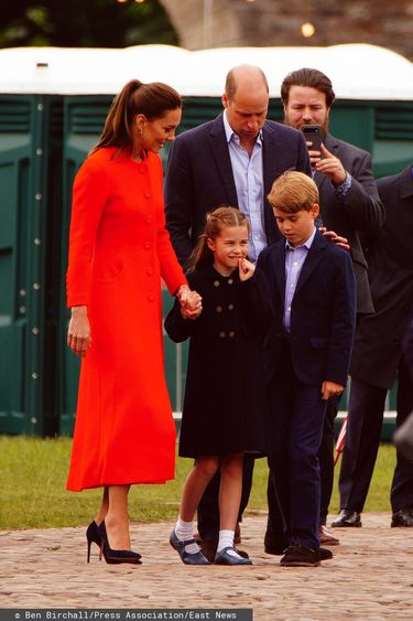 Księżna Kate, książę William, Charlotte i George w zamku Cardiff - jubileusz królowej
