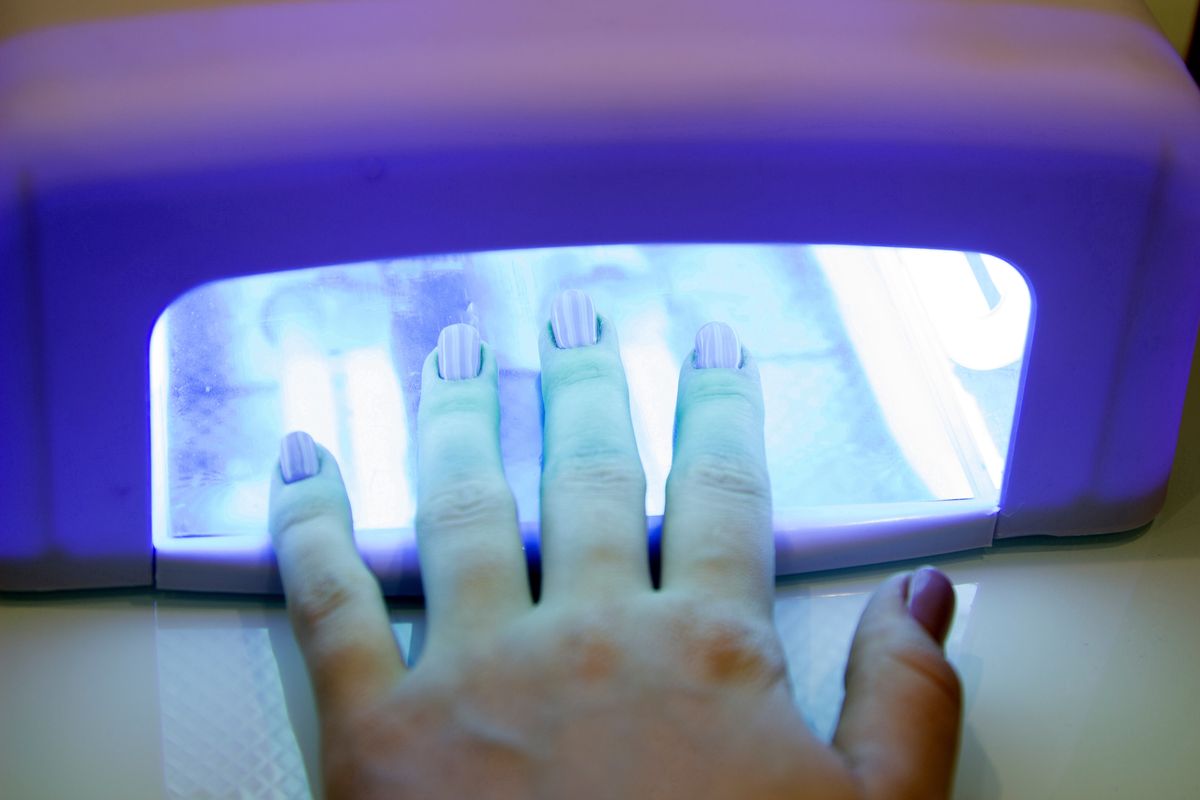"Skóra wokół płytki paznokcia była jak papier" - przyznała Lisa Dewey