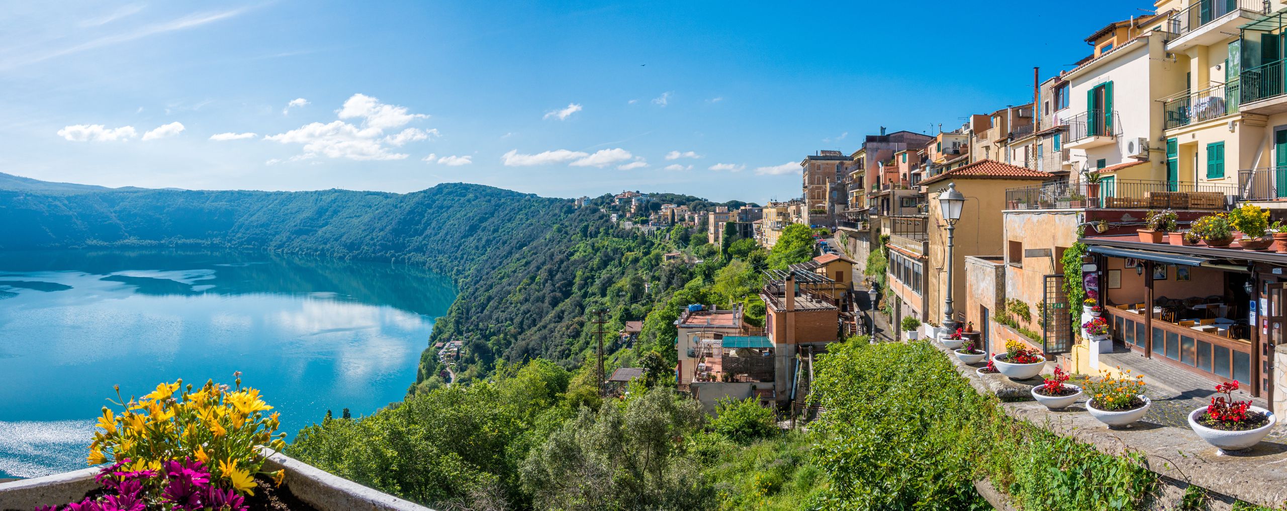 Castel Gandolfo zachwyca położeniem