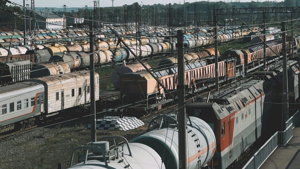 Chcieli podpalić lokomotywę. Sąd w Rosji surowo ukarał nastolatków [zdj. ilustracyjne] 