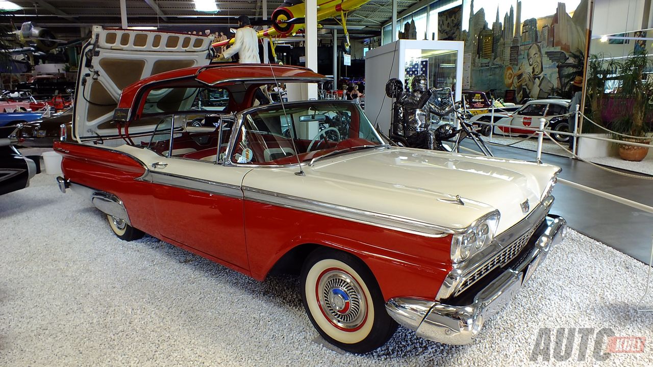 1959 Ford Skyliner Convertible