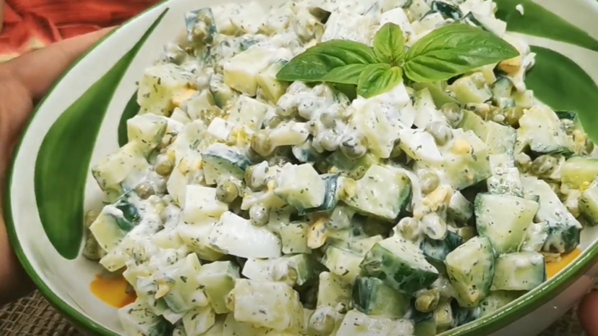 Sałatka Hollywood (fot. screen Youtube / @ZuTischbeiKsenia)