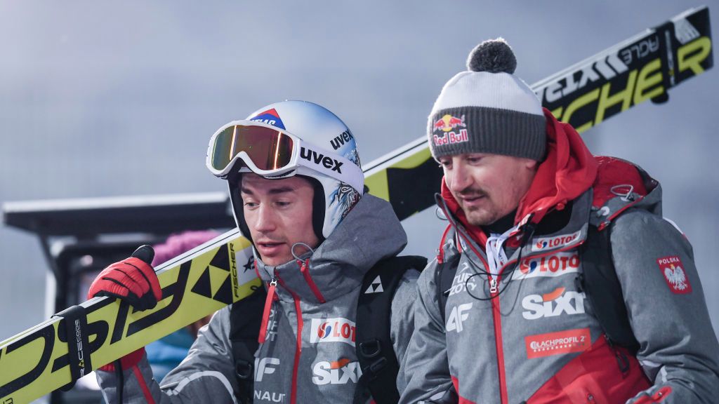 Na zdjęciu od lewej: Kamil Stoch i Adam Małysz