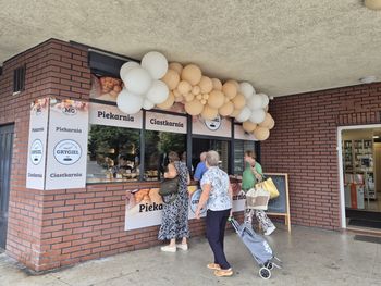 Głogów: Dawny, kultowy kiosk przy placu Tysiąclecia znowu jest otwarty