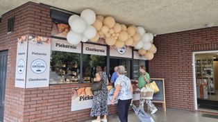 Głogów: Dawny, kultowy kiosk przy placu Tysiąclecia znowu jest otwarty