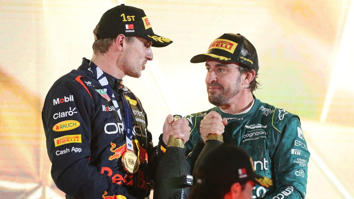 Max Verstappen (po lewej) i Fernando Alonso