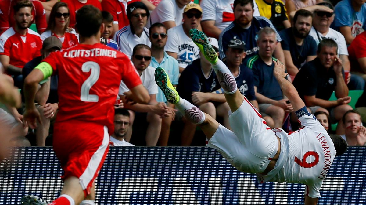 PAP/EPA / ROBERT GHEMENT