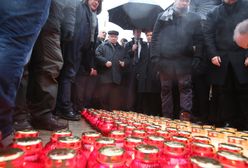 Miesięcznica smoleńska. Msza i przepychanki