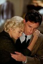 ''Mój tydzień z Marilyn'': Eddie Redmayne uwodzi Michelle Williams