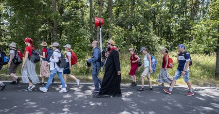 Pielgrzymi szli w kierunku Jasnej Góry. Nagle wydarzyła się tragedia