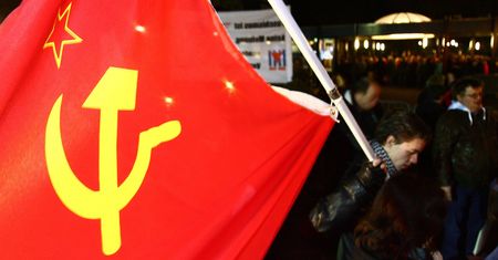 Jest wniosek o zmianę flagi Rosji. Chodzi o symbol ZSRR