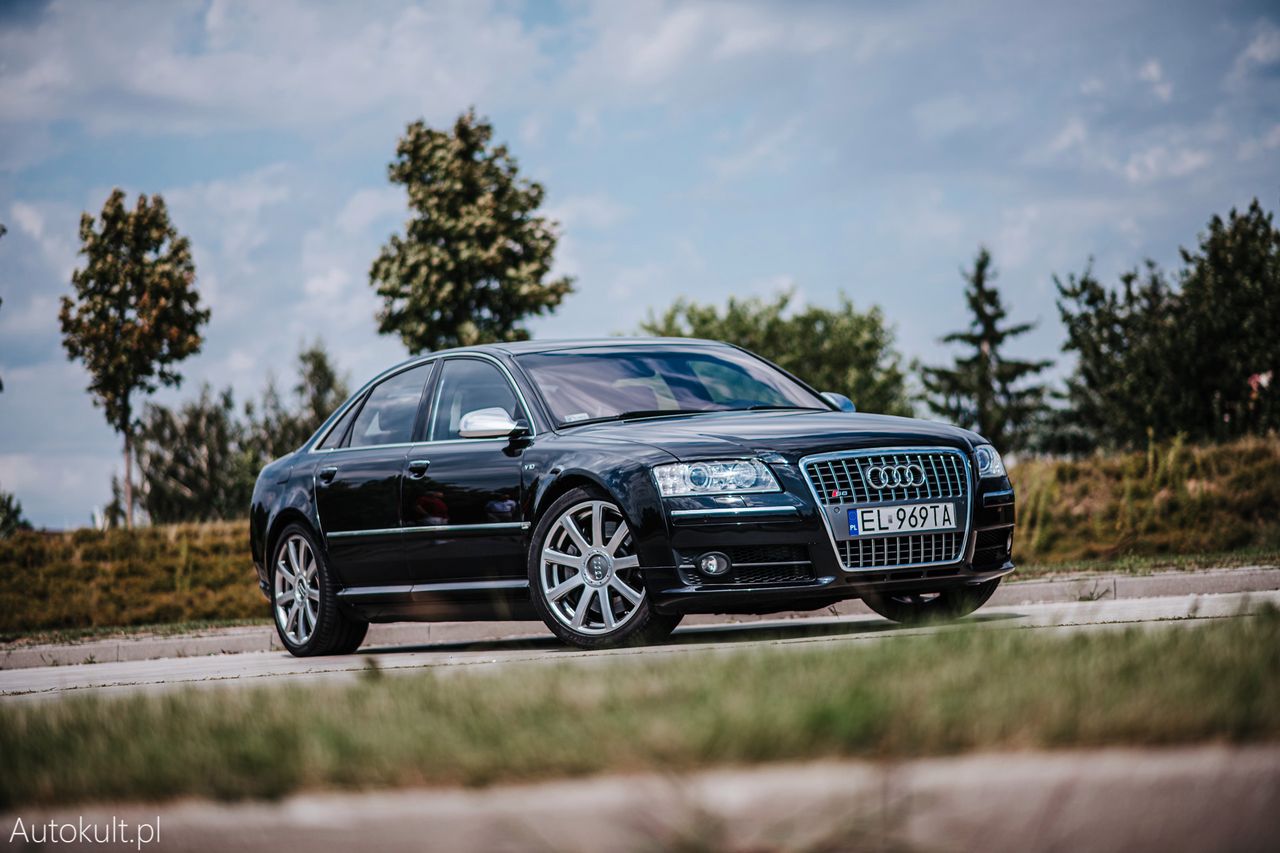 Audi S8 D3 (2006)