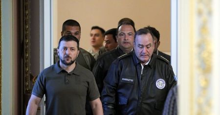Zełenski odcina macki biznesowej ośmiornicy. Ale wyrastają jej nowe