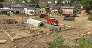 A. Merkel odwiedziła tereny dotknięte powodzią.