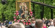 Pielgrzymka mężczyzn do sanktuarium w Piekarach Śląskich. Biskup dziękuje Orlenowi i piętnuje niemieckie markety