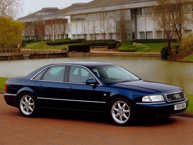 Audi A8 D2