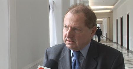 "Polacy chcą poprawy stosunków, a PiS prowadzi grę"