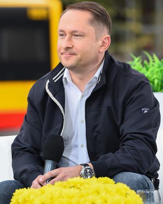 Dziennikarz TVN o Durczoku: "Nikt nie pyta, Z ILOMA PENSJAMI opuścił pokład"