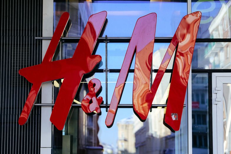 W H&M Polska spadły zyski i zatrudnienie. Duża skala zwolnień