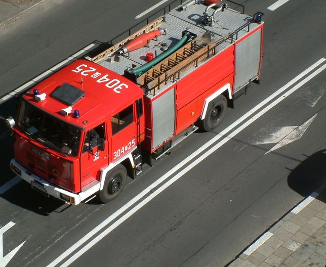 Alarm bombowy. Strażacy dostali wiele zgłoszeń o podłożonych ładunkach wybuchowych