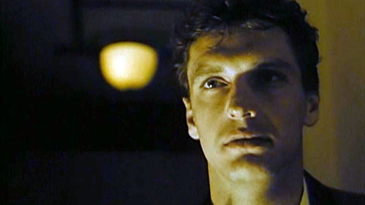 Dariusz Siatkowski to polski aktor, który karierę zaczynał w teatrze.