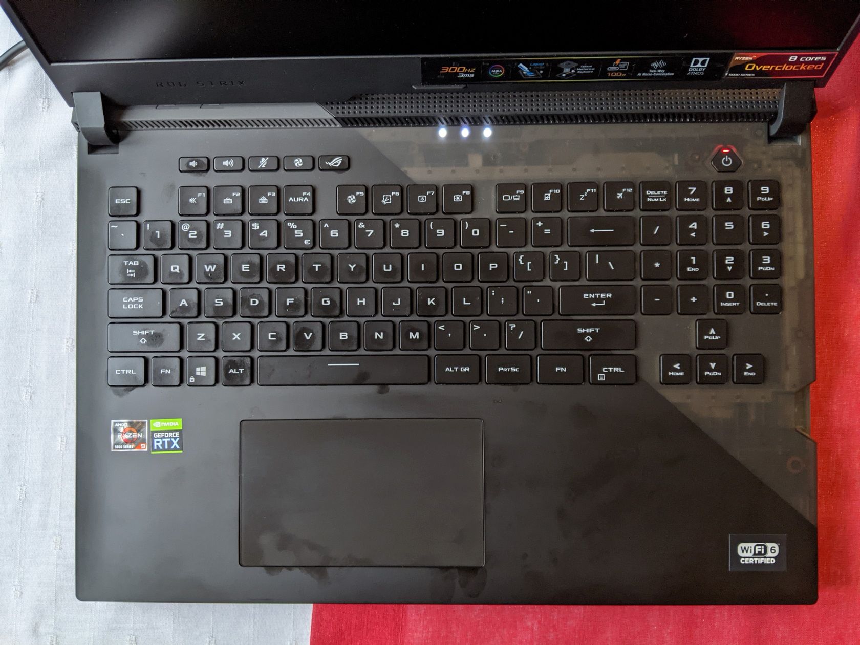 Bestia, nie laptop. Ryzen 9 5900HX i RTX 3080 w notebooku Asus ROG Strix Scar 17 – test 7