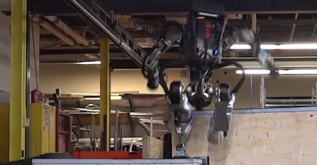Te roboty to (prawdopodobnie) najlepsze, co dziś zobaczysz w sieci [AKT. - jeszcze jeden]
