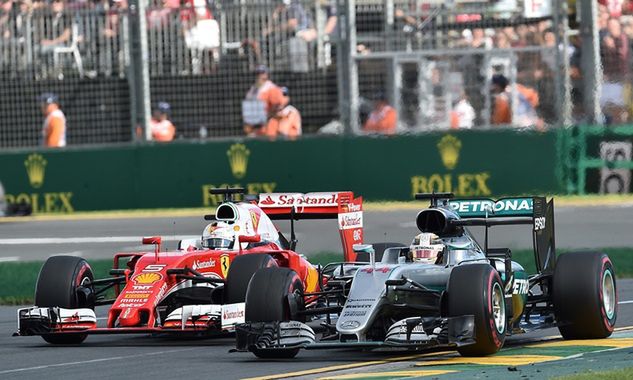 Mercedes nadal przed Ferrari (fot. PAP/EPA)