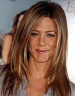 Jennifer Aniston chodziła w podartych rajstopach