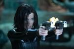 Mąż odkrył kobietę w Kate Beckinsale