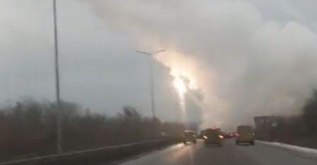 HIMARS-y zblokowały ruch na trasie. Kierowcy przecierali oczy ze zdumienia