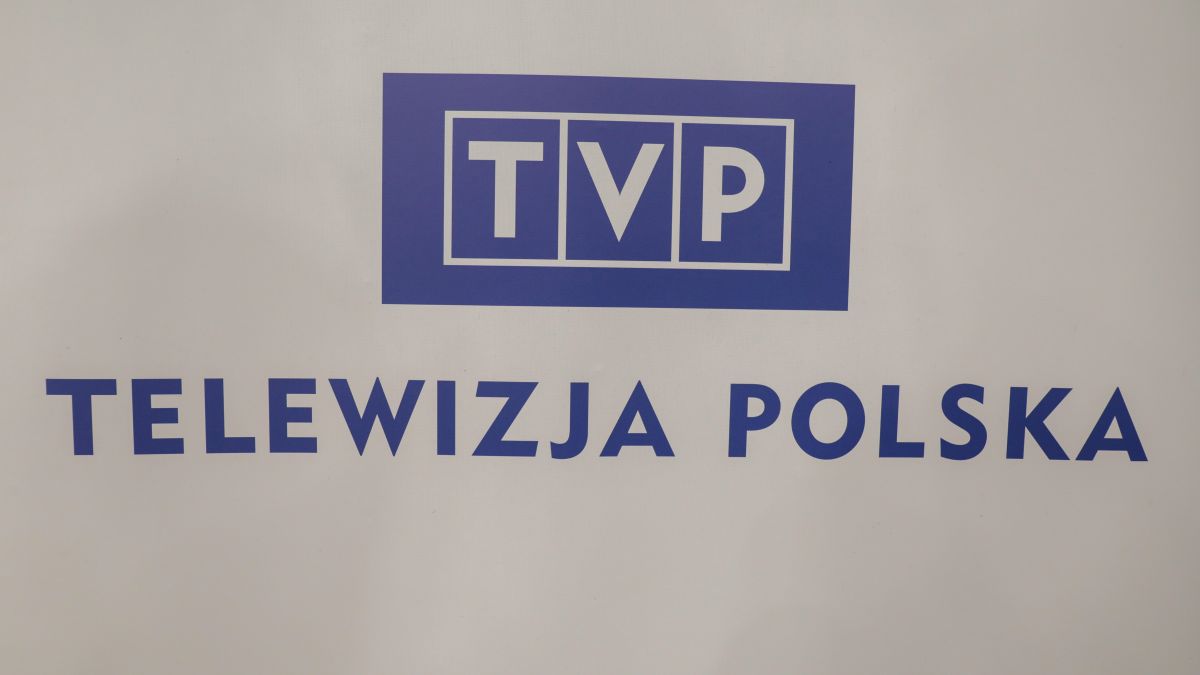 Busy mają być białe i fabrycznie nowe