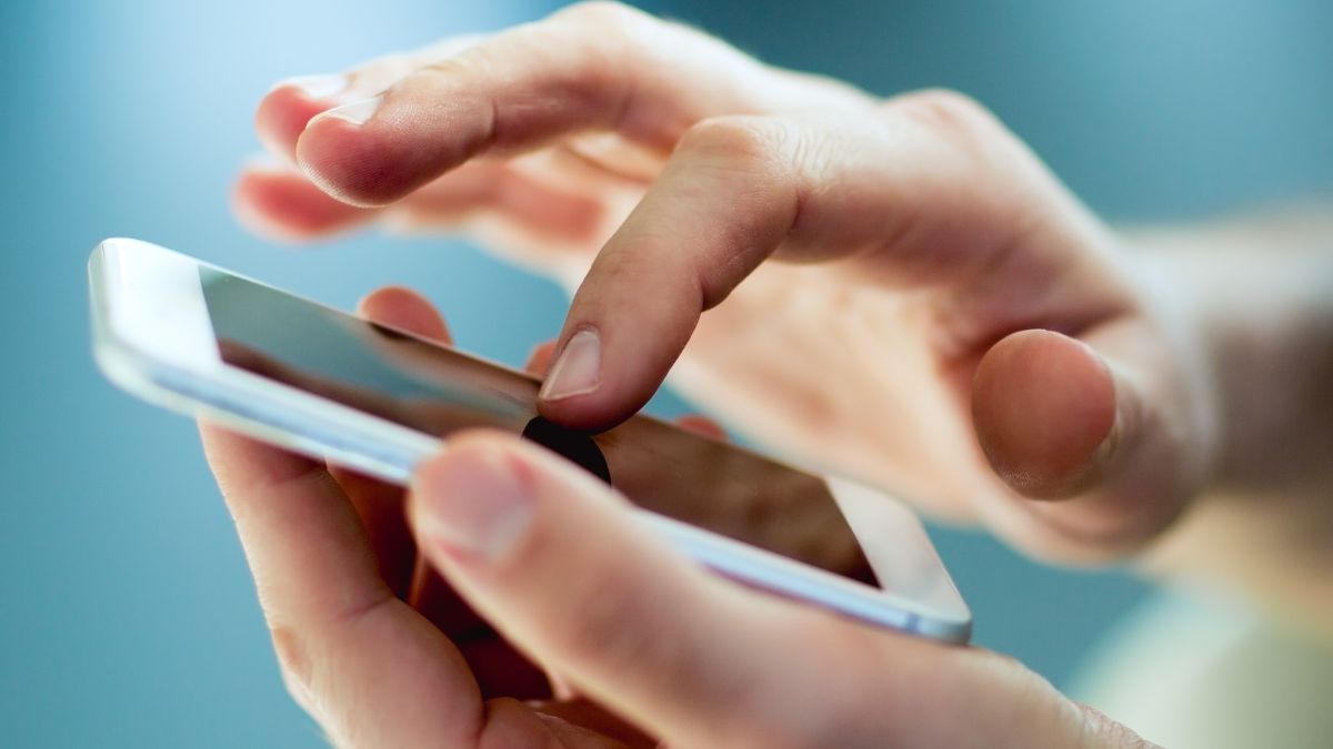 Czy tryb ciemny pomoże oszczędzić baterię w telefonie?