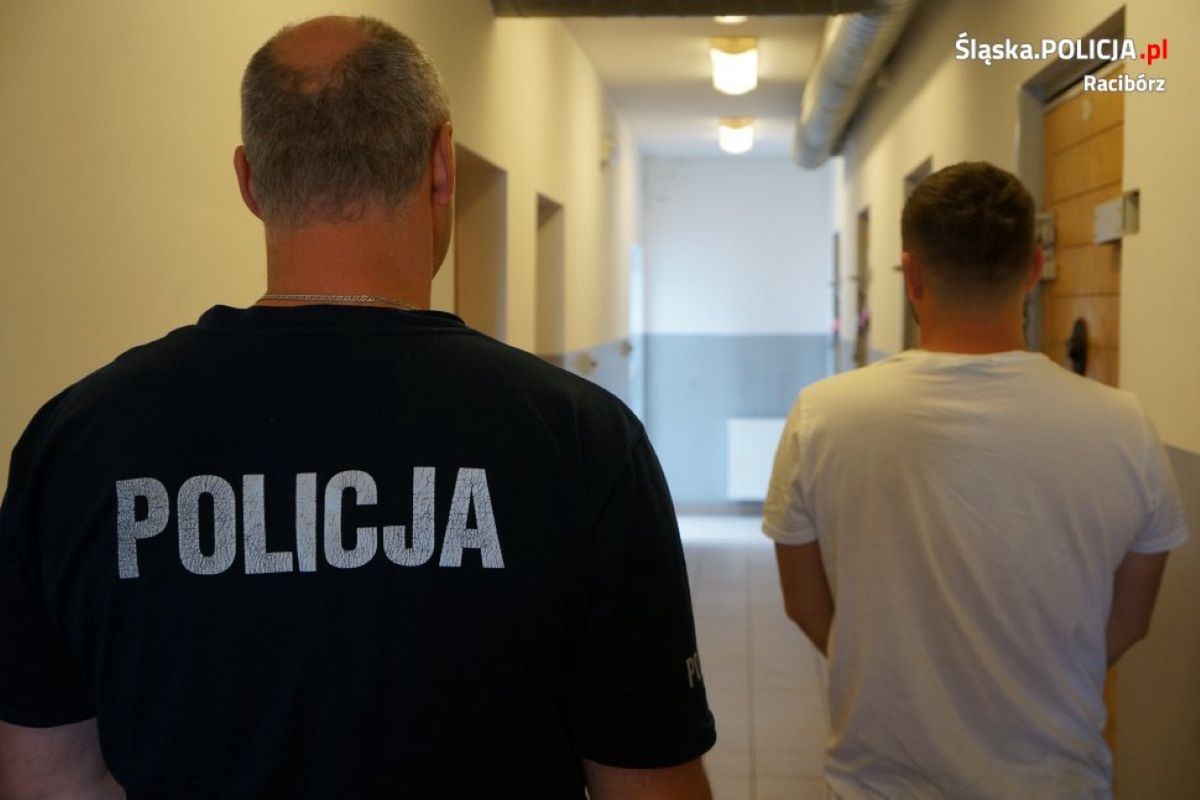 32-letni obywatel Czech próbował uciec przed radiowozem. Funkcjonariusze nie odpuścili piratowi drogowemu