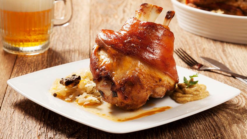 Pieczona golonka wieprzowa (mięso i tłuszcz)