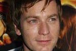 Ewan McGregor uratuje Churchilla