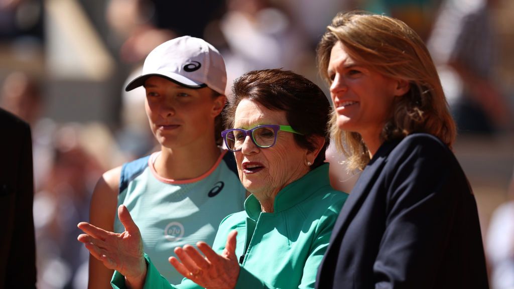 Iga Świątek po półfinałowym meczu Rolanda Garrosa z Billie Jean King i Amelie Mauresmo 