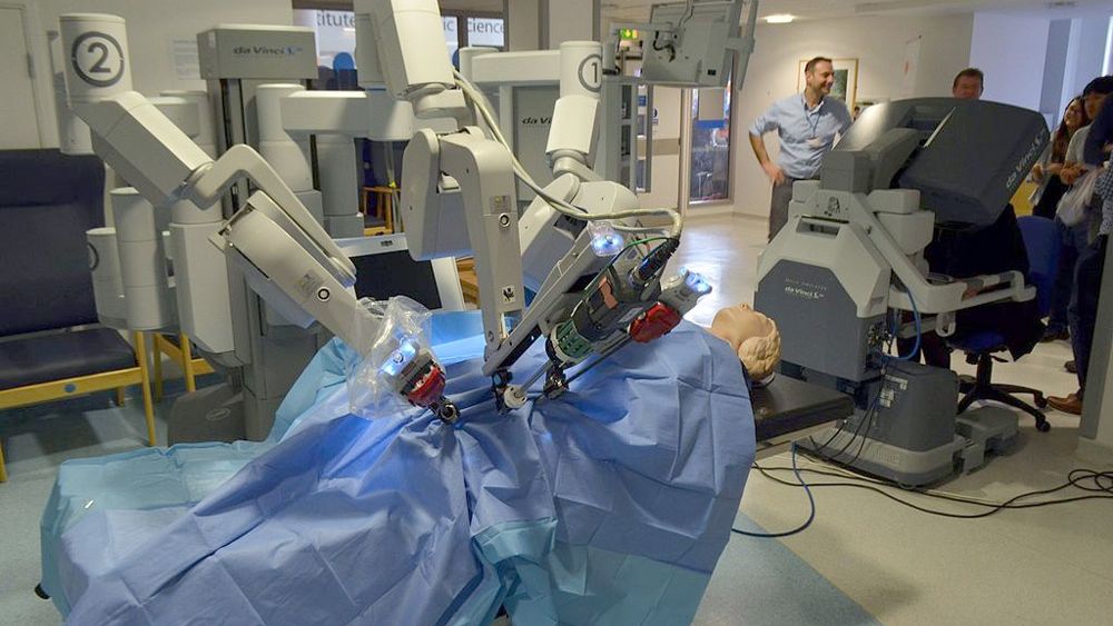 Robot chirurgiczny da Vinci