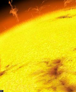 Słońce dało o sobie znać. Potężny wyrzut materii. Burza geomagnetyczna uderzy w Ziemię