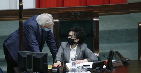 Tarcza antykryzysowa 3.0. Sejm rozpoczyna obrady. Posłowie zajmą się ustawą "covidową" (na żywo)