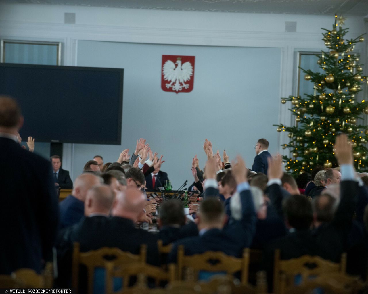 "Wtedy nie skierował Pan budżetu do TK". Krótka pamięć Dudy