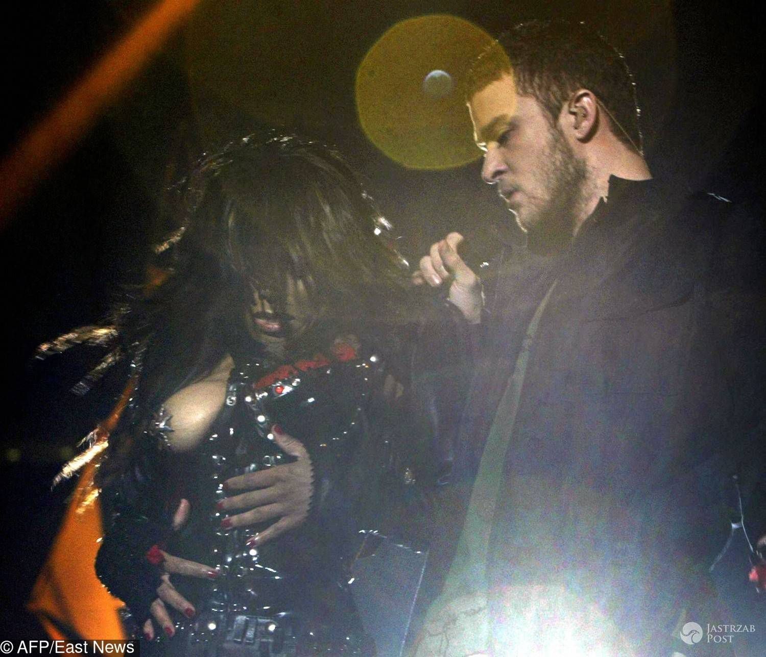 Justin Timberlake i Janet Jackson na Supr Bowl w 2004 roku